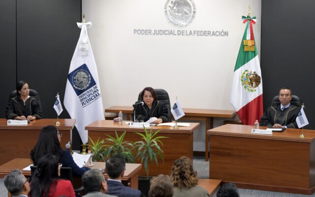 Las magistraturas Indira Isabel García Pérez, Celia Maya García y Rufino H. León Tovar durante una sesión del Tribunal de Disciplina Judicial